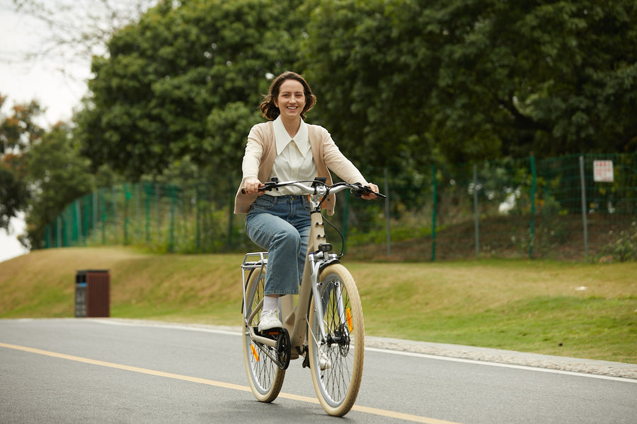 ADO Air 28 Pro and Ultra All-Rounder Urban Step Through Electric Bike 250w
