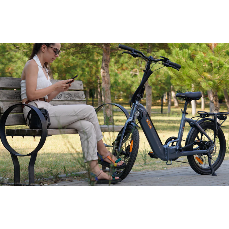 The Ultimate Buyer’s Guide to Electric Bikes in 2025: Key Features & Specs